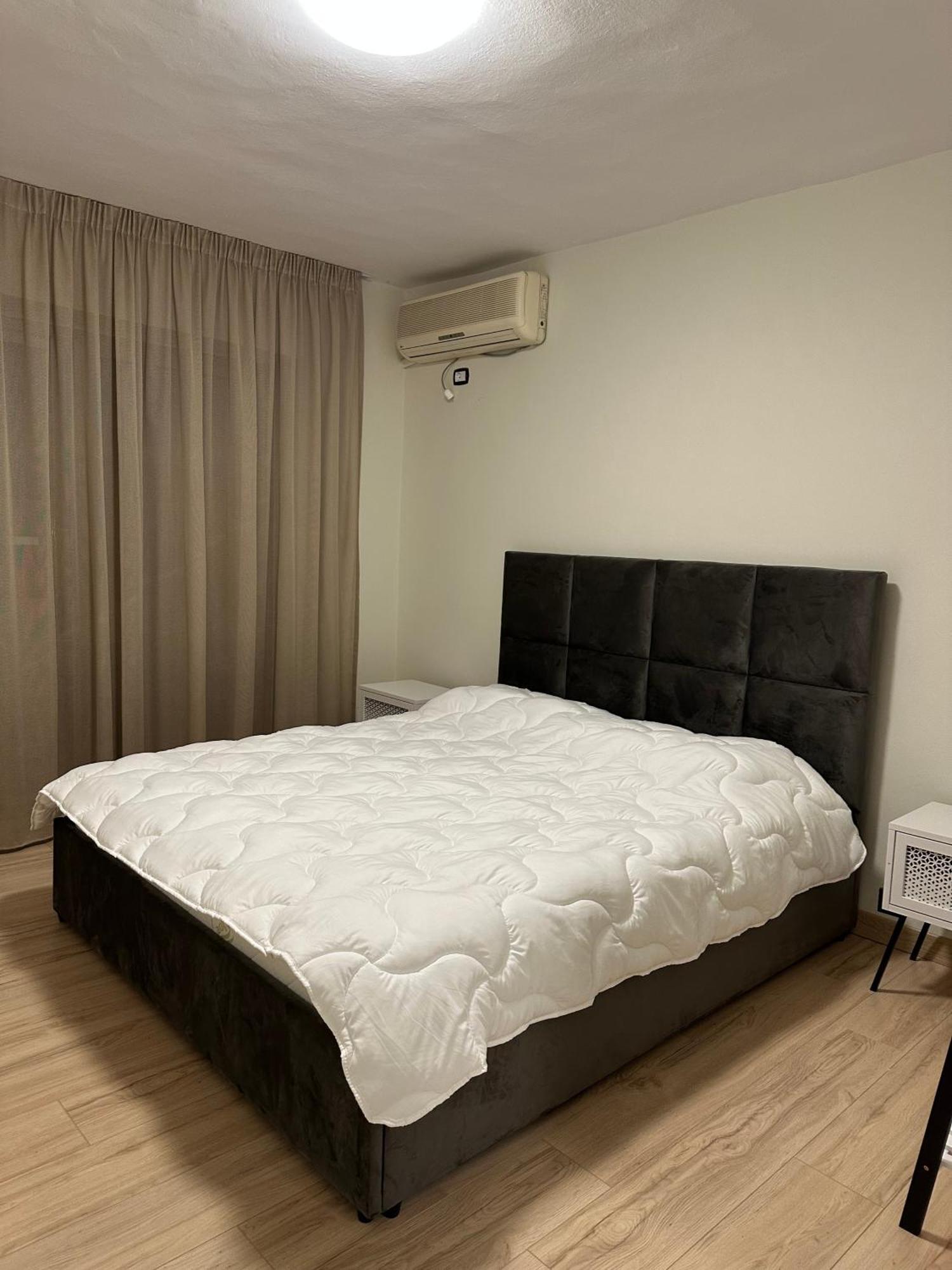 White Apartment, In The Center Of Tiran Dış mekan fotoğraf